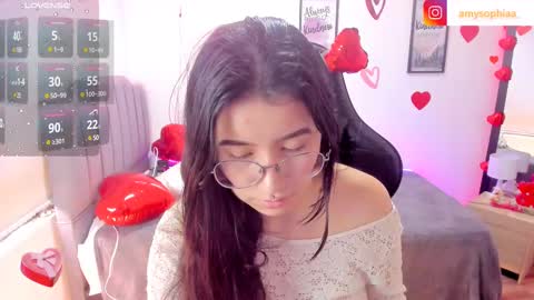 Amy sophia 3 online show from 02.18.25