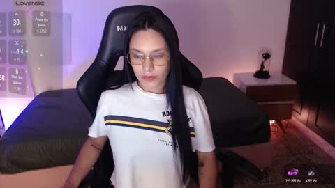 Mia Cristancho online show from 12.04.25