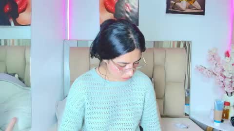 Snapshot of amy_swann chatting on 04.25.26 Amy online show from 04.25.26