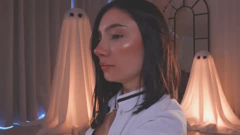 Amy Armstrong online show from 10.18.25