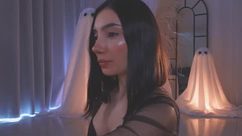 Amy Armstrong online show from 10.27.25