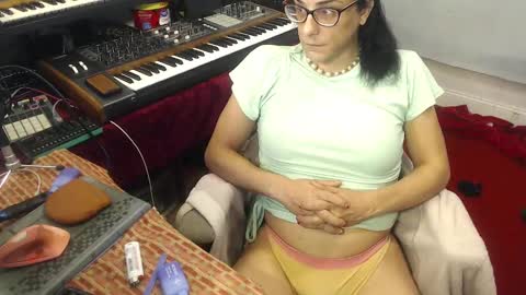 Trashely Gimpson online show from 09.13.25