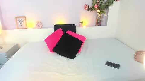 My name is AMY... Nice to meet you  thumb up me please its important online show from 12.09.24