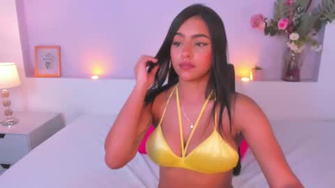 My name is AMY... Nice to meet you  thumb up me please its important online show from 12.17.24