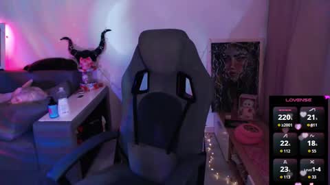 Amy is here  my telegram chanel -  online show from 11.07.25