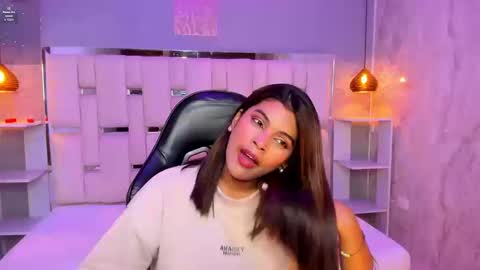 amyevan_ online show from 09.10.25