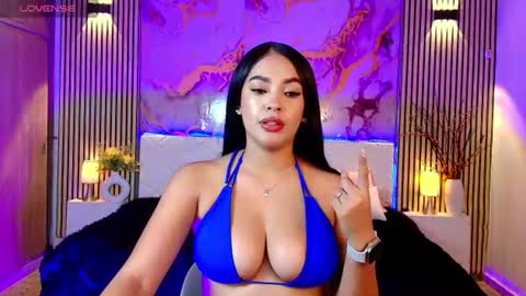 amyjohnsonn online show from 07.20.26