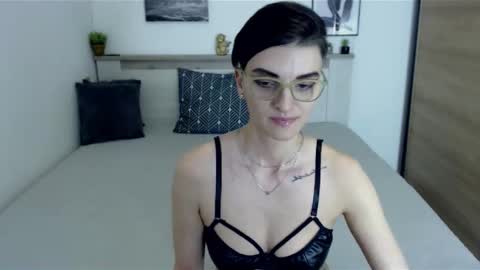 Snapshot of amylexy chatting on 01.06.25 Hi there guys My pleasure in your hands pvt is open online show from 01.06.25