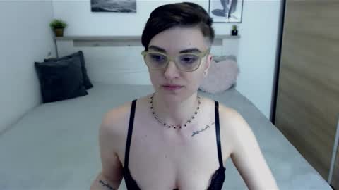 Hi there guys  My pleasure in your hands  pvt is open online show from 04.07.26