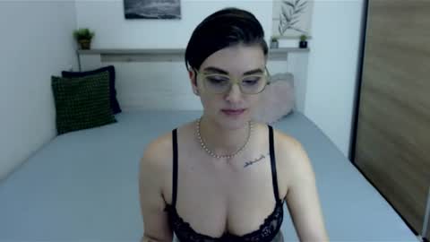 Snapshot of amylexy chatting on 07.16.26 Hi there guys My pleasure in your hands pvt is open online show from 07.16.26