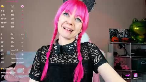 Snapshot of amyrose69 chatting on 09.22.25 Amy Rose online show from 09.22.25