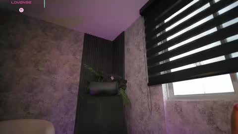 Snapshot of amywalker_ chatting on 02.21.26 AMY WALKER online show from 02.21.26