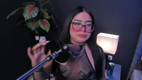 amywhitte_ online show from 03.30.26