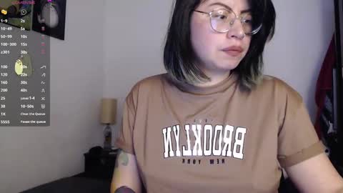 Amy online show from 01.04.25