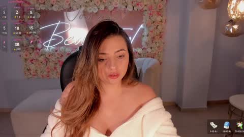 Snapshot of amywoods chatting on 12.24.24 online show from 12.24.24