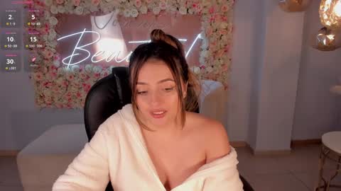 Snapshot of amywoods chatting on 12.24.24 online show from 12.24.24