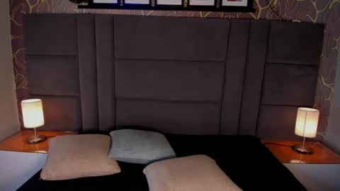 Ana  online show from 02.21.25