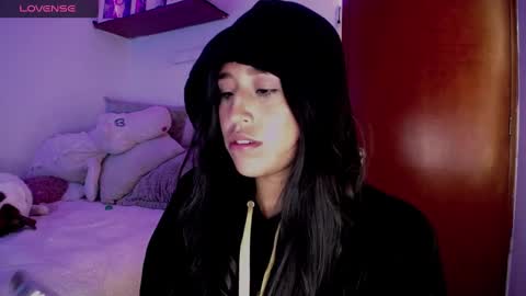 Snapshot of ana_m_ chatting on 01.07.25 Ana online show from 01.07.25