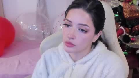 Im anna but you can call me as you want online show from 12.19.24