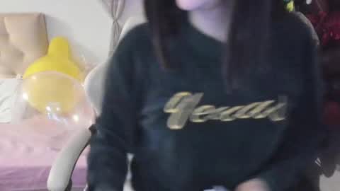 Im anna but you can call me as you want online show from 12.22.24