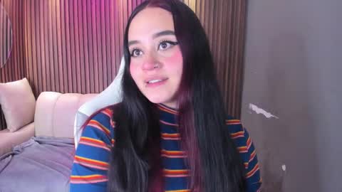 Snapshot of ana_taylor2 chatting on 11.06.25 Ana online show from 11.06.25