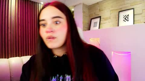 Snapshot of ana_taylor2 chatting on 11.15.25 Ana online show from 11.15.25