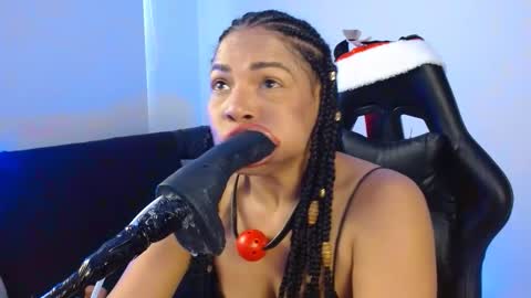 Snapshot of anabel693 chatting on 12.28.24 anabel alice gandara online show from 12.28.24