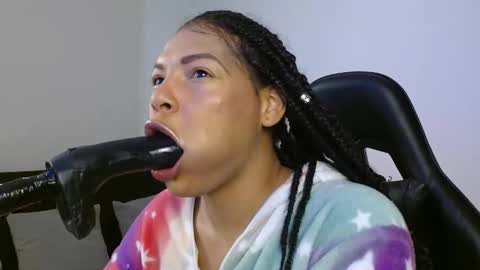 Snapshot of anabel693 chatting on 01.30.25 anabel alice gandara online show from 01.30.25