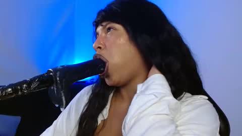 Snapshot of anabel693 chatting on 02.06.25 anabel alice gandara online show from 02.06.25