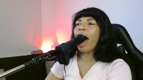 Snapshot of anabel693 chatting on 02.24.25 anabel alice gandara online show from 02.24.25