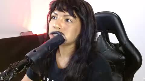 Snapshot of anabel693 chatting on 02.25.25 anabel alice gandara online show from 02.25.25