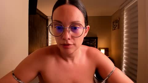 Anabel online show from 12.18.25