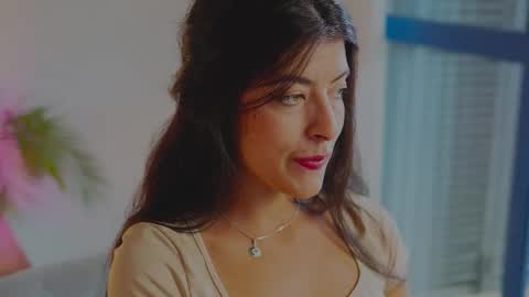 anabelcurvy online show from 10.20.25