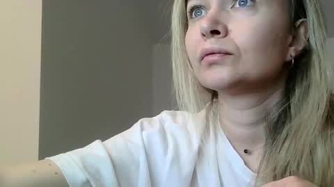 Snapshot of anabellaana11 chatting on 03.11.25 anabellaana11 online show from 03.11.25