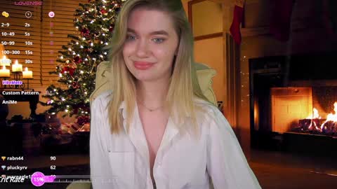 Snapshot of anacondaon chatting on 12.21.24 Nika online show from 12.21.24