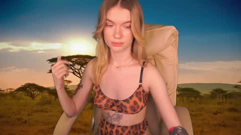 Snapshot of anacondaon chatting on 01.30.25 Nika online show from 01.30.25