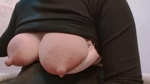 Snapshot of anacutieee chatting on 02.12.26 anacutieee online show from 02.12.26