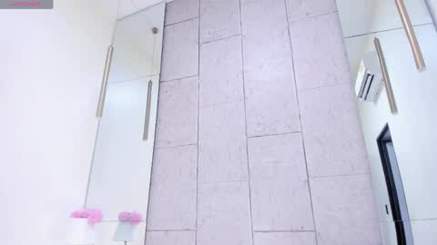 Anna online show from 03.27.26