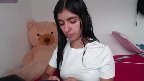 Snapshot of anahibrowns95 chatting on 07.14.26 Anahi Browns online show from 07.14.26