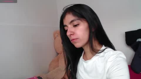 Snapshot of anahibrowns95 chatting on 07.27.26 Anahi Browns online show from 07.27.26
