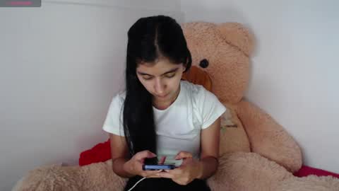 Snapshot of anahibrowns95 chatting on 08.05.26 Anahi Browns online show from 08.05.26