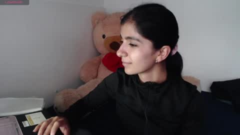 Snapshot of anahibrowns95 chatting on 08.07.26 Anahi Browns online show from 08.07.26