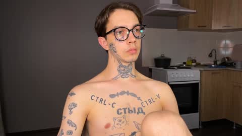 Snapshot of anahori_simon chatting on 01.02.25 simon online show from 01.02.25