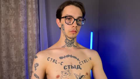 Snapshot of anahori_simon chatting on 01.23.25 simon online show from 01.23.25