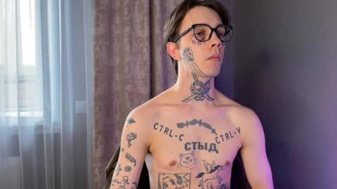 Snapshot of anahori_simon chatting on 02.05.25 simon online show from 02.05.25