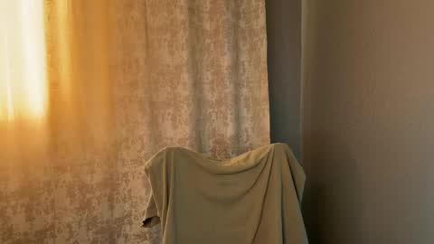 Snapshot of anahori_simon chatting on 02.09.25 simon online show from 02.09.25