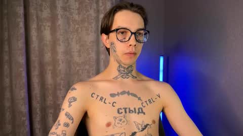 Snapshot of anahori_simon chatting on 02.22.25 simon online show from 02.22.25