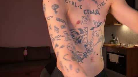 Snapshot of anahori_simon chatting on 10.18.25 simon online show from 10.18.25