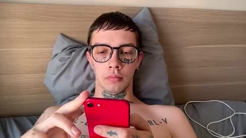 Snapshot of anahori_simon chatting on 02.20.26 simon online show from 02.20.26