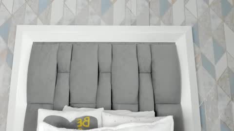   online show from 10.17.25